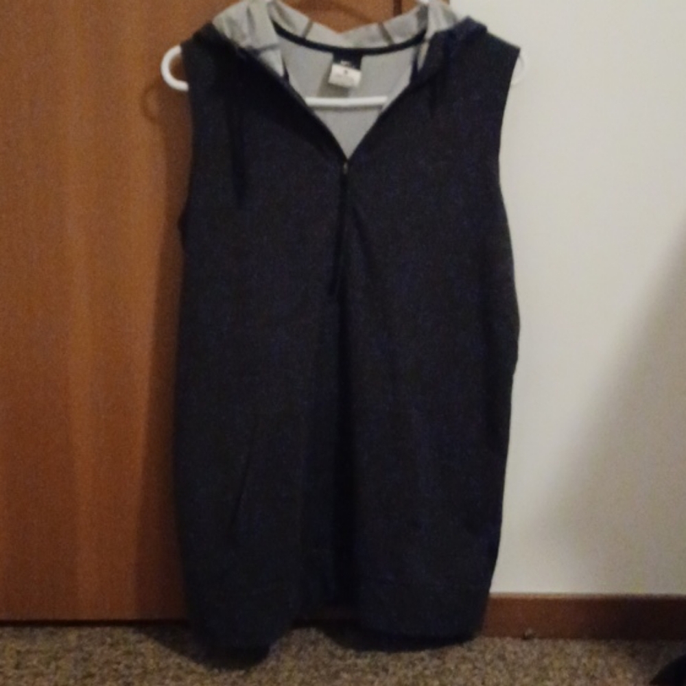 Nike Top - Picture 3 of 4